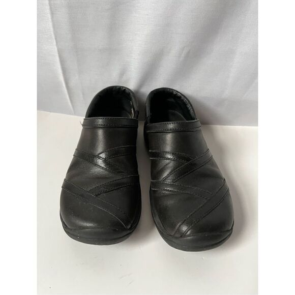 Merrell Mules - Picture 2 of 9